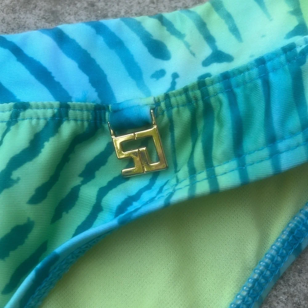 ST JOHN Sport Green Blue Design Swim Bikini Bottoms Size 8
